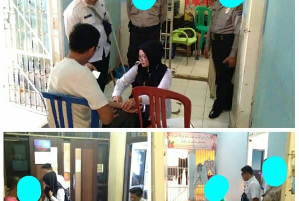 Melaksanakan kegiatan Pemeriksaan kondisi kesehatan Tahanan (Wastahti)
