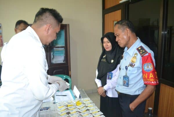 Screening tes urine kepada PNS dan Tenaga Kontrak