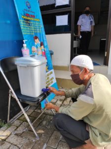 Layanan Konseling Individu bagi Klien Penyalahguna Narkoba dan Konseling Keluarga Klien.