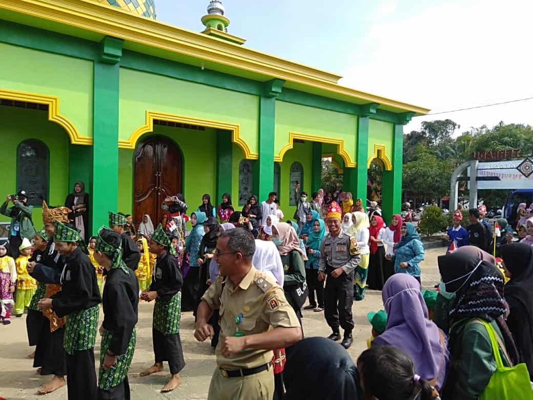 lomba Pola Asuh Anak dan Remaja (PAAR) tingkat provinsi lomba Pola Asuh Anak dan Remaja (PAAR) tingkat provinsi