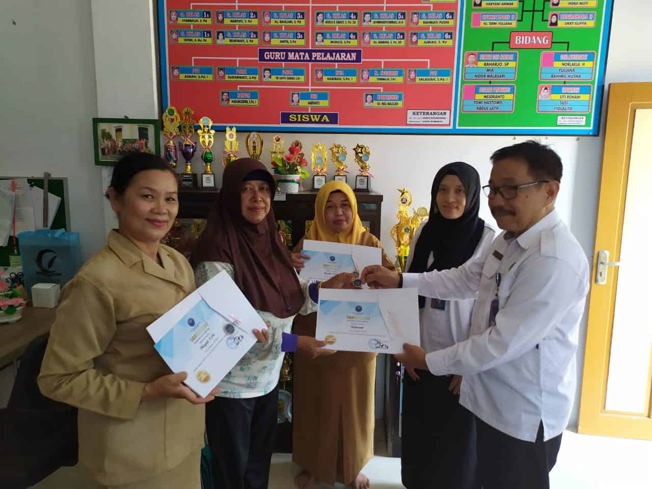 Supervisi pelaksanaan advokasi pembangunan berwawasan anti narkoba kepada institusi pendidikan. Supervisi pelaksanaan advokasi pembangunan berwawasan anti narkoba kepada institusi pendidikan.