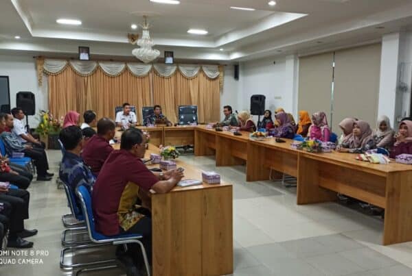 Sosialisasi dan Screening tes urine kepada PNS dan Tenaga Kontrak kantor BAPPEDA Kota Banjarbaru Sosialisasi dan Screening tes urine kepada PNS dan Tenaga Kontrak kantor BAPPEDA Kota Banjarbaru