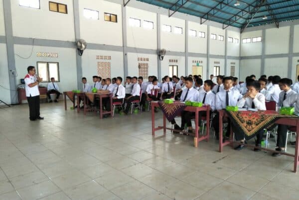 Kegiatan Sosialisasi , Penyuluhan Narkoba terhadap Anak Didik Pondok Pesantren Darul Hijrah Kab. Banjar Kegiatan Sosialisasi , Penyuluhan Narkoba terhadap Anak Didik Pondok Pesantren Darul Hijrah Kab. Banjar