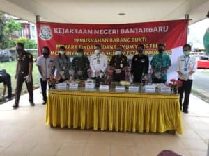 Menghadiri Undangan Kepala Kejaksaan Negeri Kota Banjarbaru.