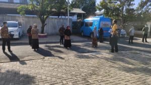 Pelaksanaan Apel Pagi Halaman Samping Kantor BNNK Banjarbaru