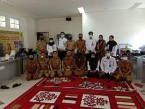 screening test urine bagi pegawai LPPL Radio Abdi Persada Kota Banjarbaru