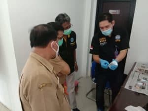 Kegiatan screening test urine bagi pegawai Bappeda Kota Banjarbaru