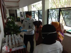 Kegiatan Screening Test Urine bagi pegawai Badan Pengelolaan Keuangan Dan Aset Daerah Kota Banjarbaru.