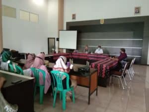 Screening Test Urine bagi pegawai Badan Penanggulangan Bencana Daerah Kota Banjarbaru