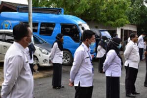 Pelaksanaan Apel Pagi Pelaksanaan Apel Pagi