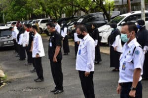 Pelaksanaan Apel Pagi Pelaksanaan Apel Pagi