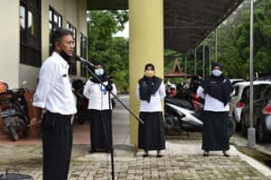Pelaksanaan Apel Pagi Pelaksanaan Apel Pagi