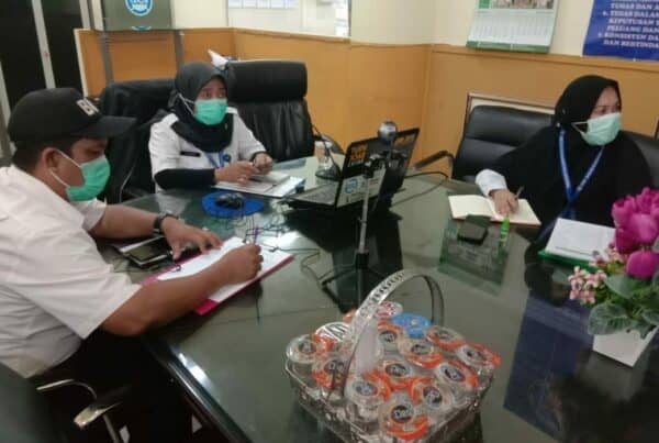 Mengikuti Rapat Teknis Penyepakatan Target Kinerja Bidang Pencegahan secara Virtual.