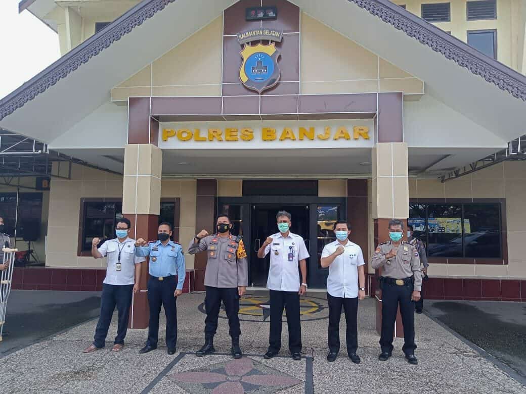 BNN Kota Banjarbaru koordinasi ke Polres Banjar berkaitan dengan Rayonisasi Tugas dan Wewenang BNN Kota Banjarbaru di Kab. Banjar. BNN Kota Banjarbaru koordinasi ke Polres Banjar berkaitan dengan Rayonisasi Tugas dan Wewenang BNN Kota Banjarbaru di Kab. Banjar.