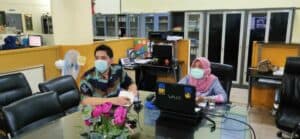 Mengikuti kegiatan Webinar Hasil Kajian Alumni Peserta Pelatihan Karya Tulis Ilmiah Terkait Kratom secara virtual. Mengikuti kegiatan Webinar Hasil Kajian Alumni Peserta Pelatihan Karya Tulis Ilmiah Terkait Kratom secara virtual.