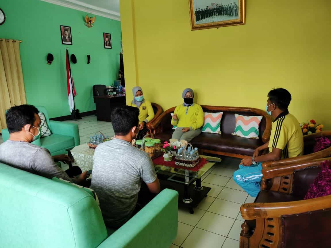 Koordinasi Kepala BNN Kota Banjarbaru dan Seksi Pemberantasan BNN Kota Banjarbaru ke Kepala Lapas Perempuan Kelas IIA Martapura Kab. Banjar. Koordinasi Kepala BNN Kota Banjarbaru dan Seksi Pemberantasan BNN Kota Banjarbaru ke Kepala Lapas Perempuan Kelas IIA Martapura Kab. Banjar.