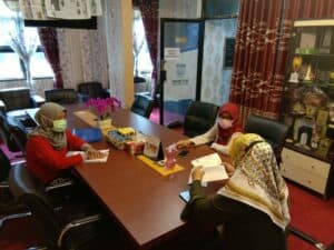 Mengantar surat permohonan ijin pemasangan baliho di wilayah kabupaten Banjar.