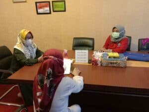 Mengantar surat permohonan ijin pemasangan baliho di wilayah kabupaten Banjar.