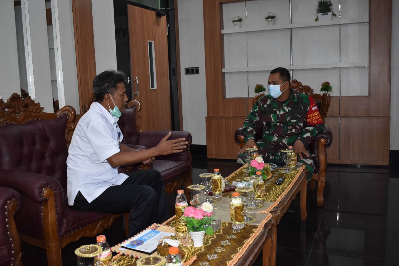 Kunjungan dan Silaturahmi ke Markas Komando Distrik Militer 1006/MTP Konsep Otomatis