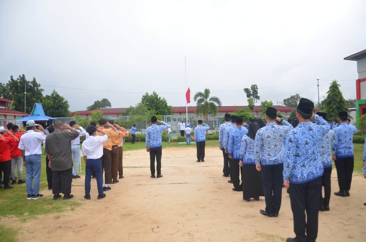BNN Kota Banjarbaru - Menjadi Inspektur Upacara LPKA Kelas I Martapura BNN Kota Banjarbaru – Menjadi Inspektur Upacara LPKA Kelas I Martapura