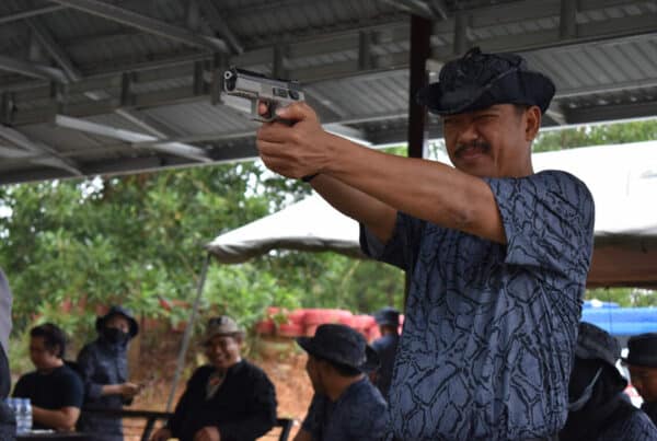 Kegiatan BNN Kota Banjarbaru- Mengikuti Kegiatan Pelatihan menembak